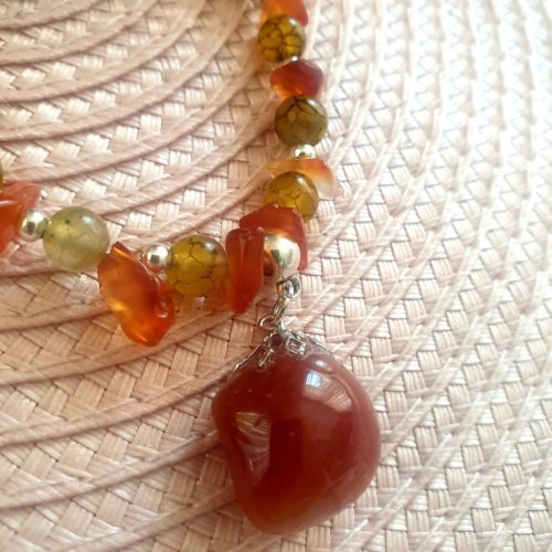 Achát barnás nyaklánc-karkötő szett.