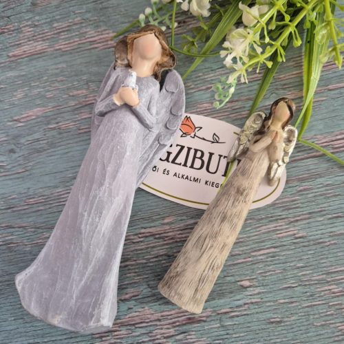 Angyalka dekoráció kétféle méretben.