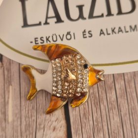 Aranyhal bross, kitűző.