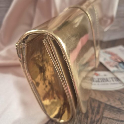 Arany, fényes alkalmi lakktáska, kézitáska.