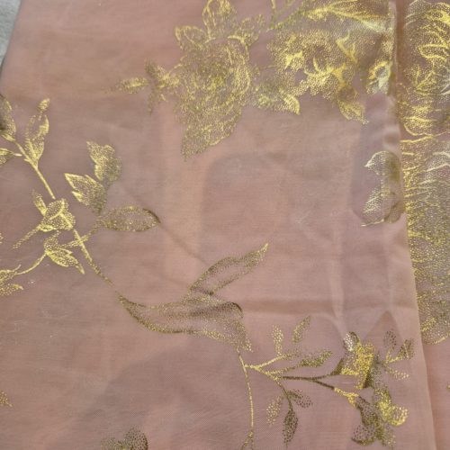 Arany nyomott rózsás stóla háromféle színben.