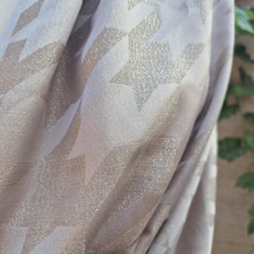 Bézs, lurex csillogó stóla mintákkal.