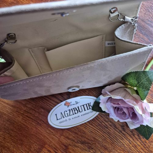 Bézs színű, velúr alkalmi táska, kézitáska.