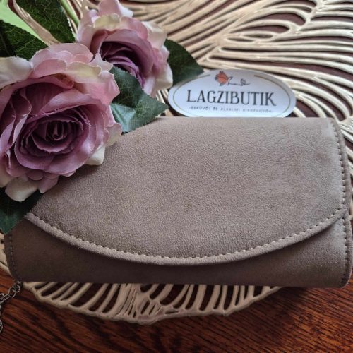 Bézs színű, velúr alkalmi táska, kézitáska.