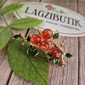 Bogyós ág bross, narancs színben.