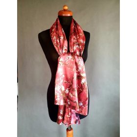   Bordó szatén, cseresznyevirág ágakkal díszített stóla, kendő.