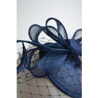 Örömanyáknak, nagymamáknak.