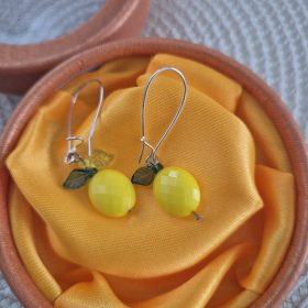 Citromos lógós fülbevaló.