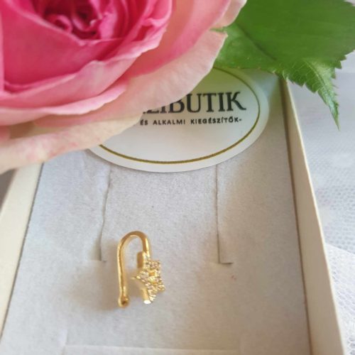  Fül-orr ékszer csillag fazonban, antiallergén fémből.