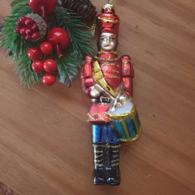   Piros üveg-diótörő karácsonyfadísz, függődísz, dekoráció.