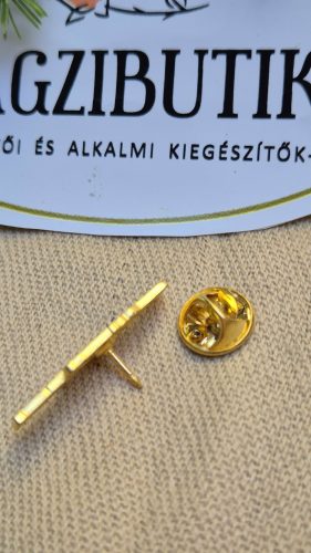 Diótörő-katona karácsonyi kitűző.
