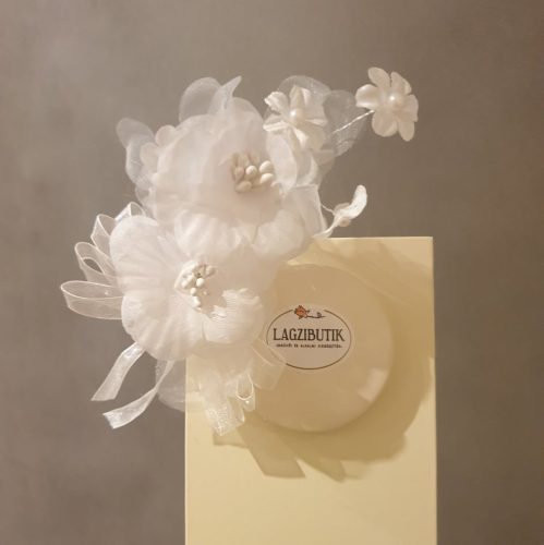 Esküvői mirtusz hajdísz