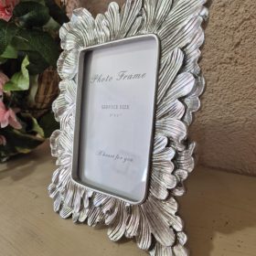 Ezüst, leveles fotókeret, fényképkeret két méretben.