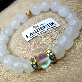   Törtfehér fazettált ásványkarkötő holdkővel, rondellával.