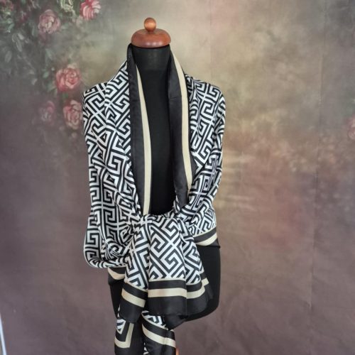 Fekete-bézs, görög mintás szatén stóla.