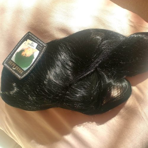 Fekete, hosszú póthaj, paróka, hullámos.