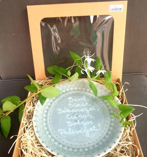 Feliratos tányér leány- és legénybúcsúra, évfordulóra.