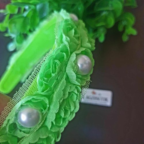 Gyöngyös-rózsás alkalmi hajpánt.