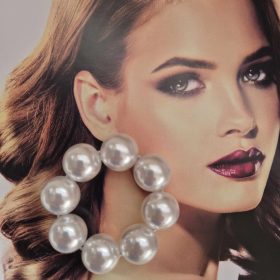 Gyöngyös hajgumi, hajbavaló.