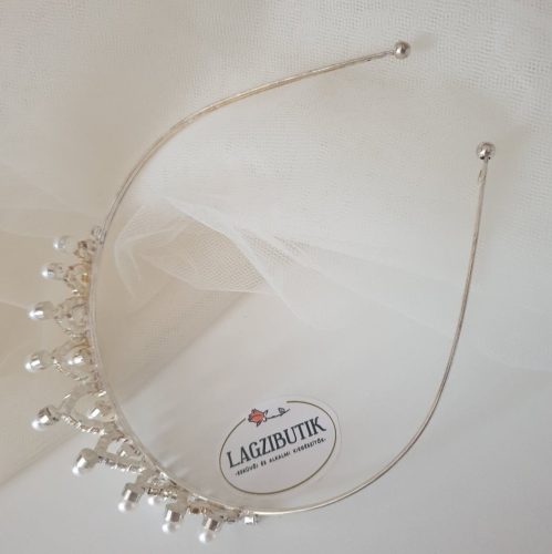 Gyöngyös tiara