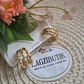 Hármas, csavart kiskarika fülbevaló.