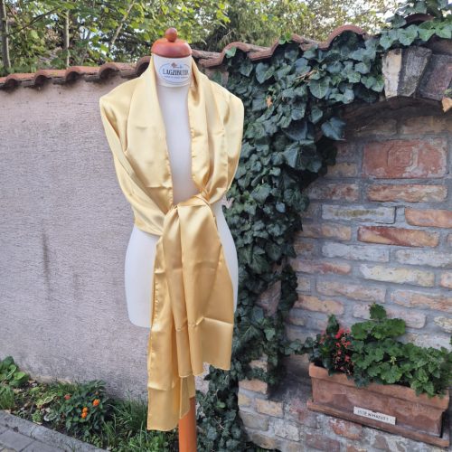 Hosszú sima szatén stóla több színben.