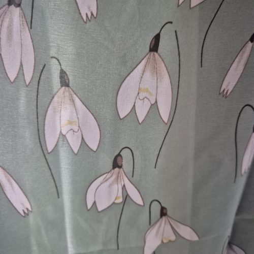 Hóvirágos, pasztell zöld-bézs stóla, kendő.