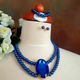   Királykék, duplasoros teklagyöngy ékszer-szett nagy kővel.