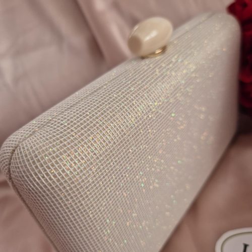 Krémszínű alkalmi táska, menyasszonyi táska csillámokkal.