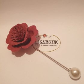 hasított bőr-virág kitűző