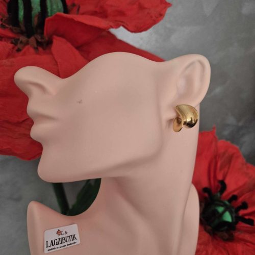 Különleges, nemesacél fülbevaló arany színben.