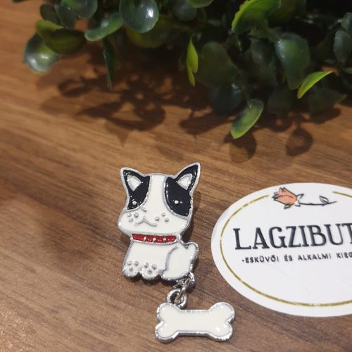 Kutya bross csonttal, tűzzománc.