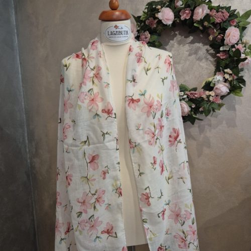 Magnólia virágos fehér, bojtos stóla.