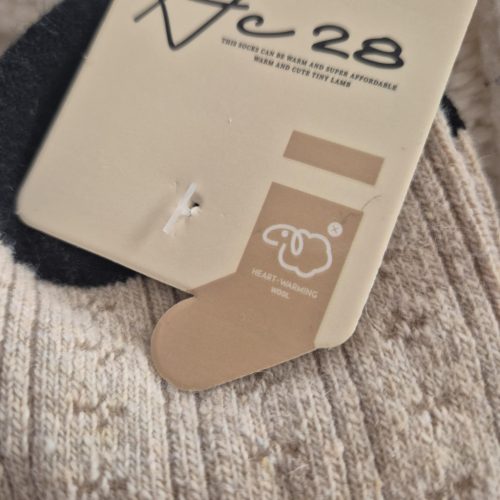 Merinói gyapjú zokni masnival, több színben.