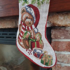    Mikulászsák, macis mintával, Mikuláscsizma ajándékoknak.