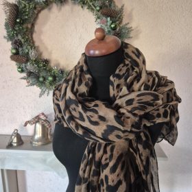 Ocelotmintás stóla, kendő barna színben.