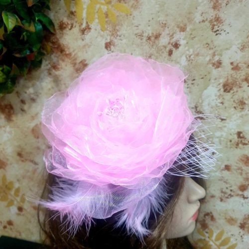 Rózsaszín, óriás rózsa díszkalap, fejdísz.