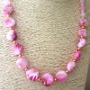 Pink kagylógyöngy-achát nyaklánc-szett.