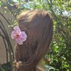 Pink orchidea hajcsipesz, hajbavaló virág.