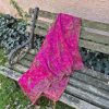 Pink pashmina, rojtokkal.