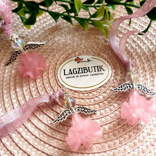 Angyalka porcelán szoknyában függődísz, aura gyönggyel.