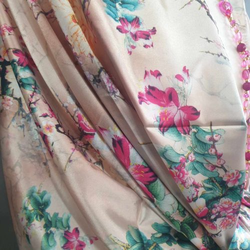 Púder színű virágos stóla, kétoldalas. 