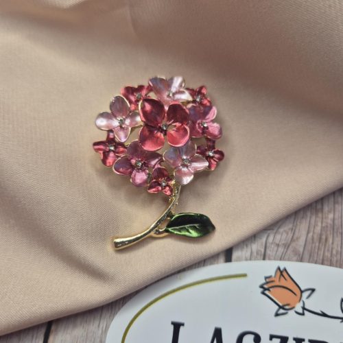 Rózsaszín hortenzia bross, kitűző.