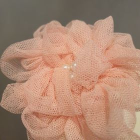 Rózsaszín virágos-gyöngyös hajpánt