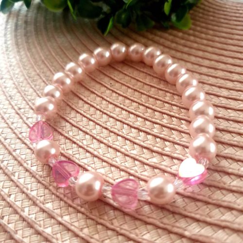 Rózsaszín teklagyöngy, szíves karkötő.