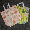 Virágos strandtáska, szatyor kétféle színben.
