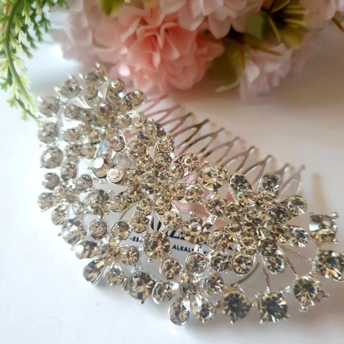 Strasszos hajfésű, menyasszonyi fejdísz, alkalmi hajbavaló.