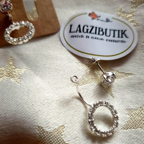Strasszos karika fülbevaló, dupla felhasználási lehetőséggel.