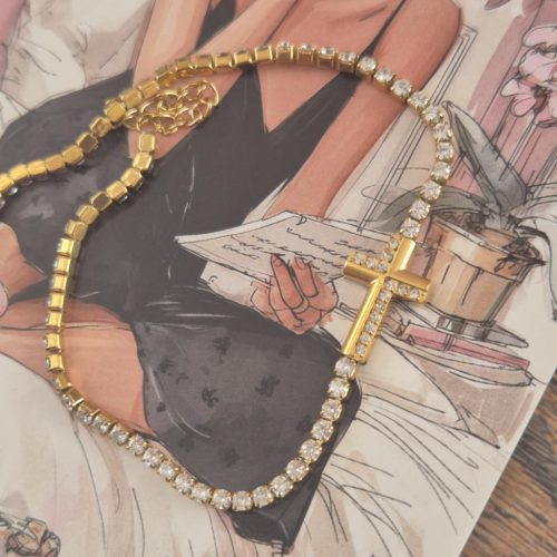 Strasszos karkötő kis kereszt díszítéssel, orvosi fémből.