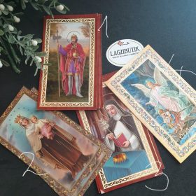   Imakönyvbe való, szenteket ábrázoló papírkártya arany szegéllyel.